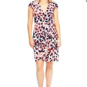 NWT Maggy London Coral Print Wrap Dress Size 10